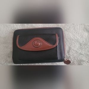Dooney & Bourke NWOT wallat